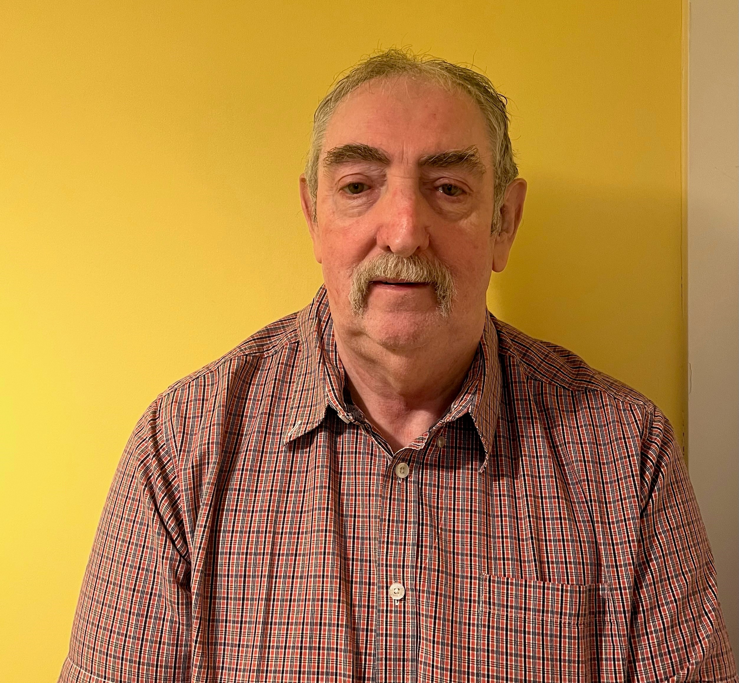 Cyng/Cllr Stewart Bowen